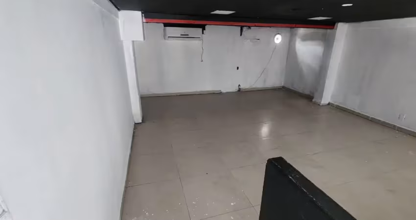 Dom pedro. mini shopping jacira reis alugo sala comercial com mezanino pronta para uso.