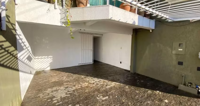 Casa com 4 quartos à venda na Rua Afonso Celso, Uvaranas, Ponta Grossa