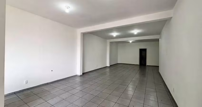 Casa comercial com 5 salas para alugar no Centro, Ponta Grossa 