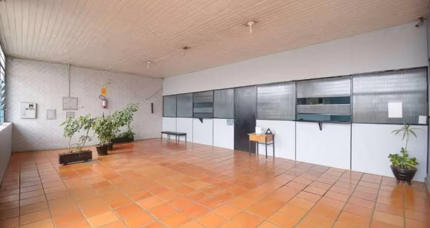 Casa à venda na Avenida Souza Naves, Chapada, Ponta Grossa