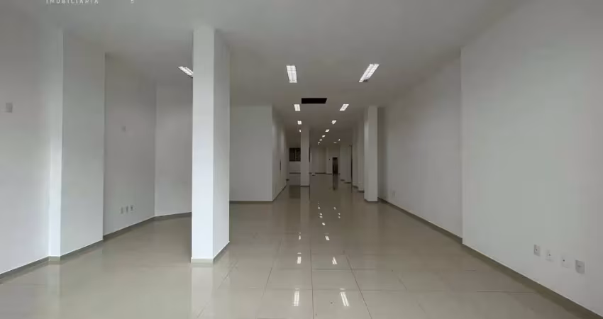 Sala comercial para locaçaõ no centro - próximo a praça central