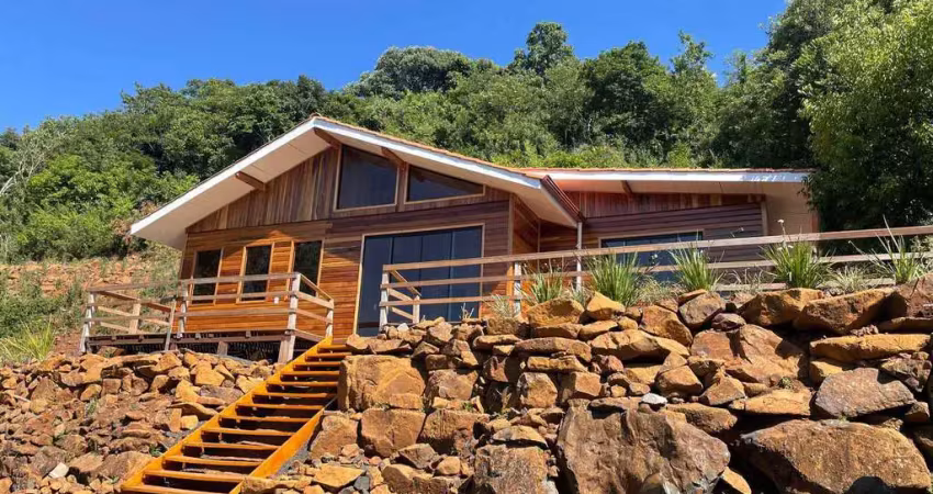 Casa no alagado de saudade do iguaçu - 03 quartos - toda em madeira nobre