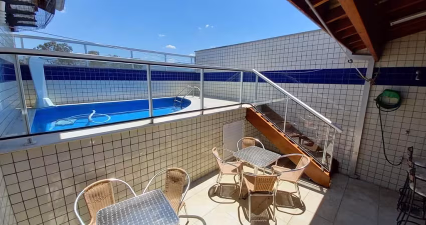 Cobertura no Itaguá com piscina privativa