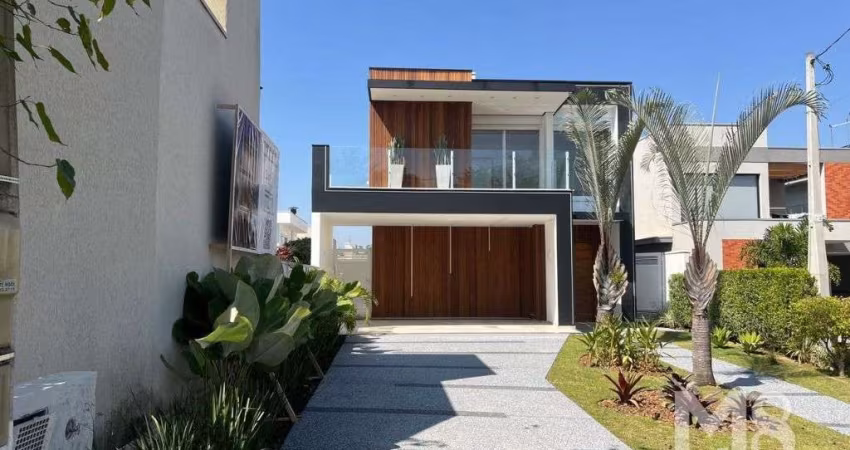 Casa com 3 dormitórios à venda, 280 m² por R$ 2.700.000 - Fazenda Rodeio - Mogi das Cruzes/SP