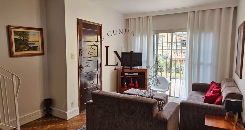 Casa Sobrado à Venda no Campo Belo/Jardim Aeroporto - 253 m², 3 doms, 1 suíte, churrasqueira, 2 vagas
