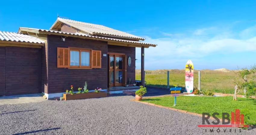 Casa com 2 dormitórios à venda, 90 m² por R$ 390.000,00 - Tapera - Passo de Torres/SC
