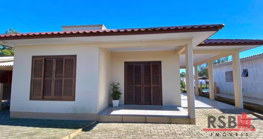 Casa com 2 dormitórios à venda, 106 m² por R$ 430.000,00 - Tapera - Passo de Torres/SC