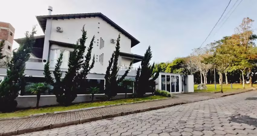 Casa com 3 quartos para alugar na Rua Irmão Miguel Dário, 1231, Jardim América, Caxias do Sul