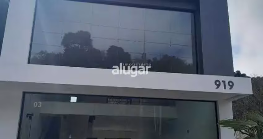 Ponto comercial para alugar na Rua Antônio Broilo, Cruzeiro, Caxias do Sul