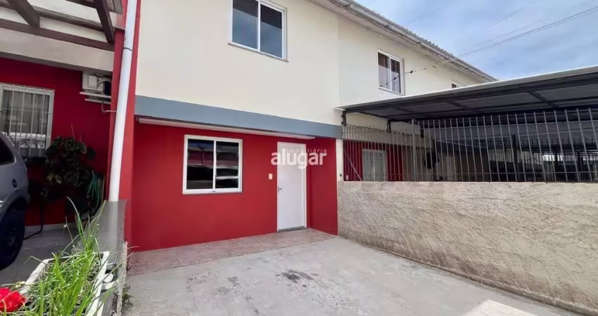Casa com 2 quartos para alugar na Rua Isaac Menegotto, São Giácomo, Caxias do Sul