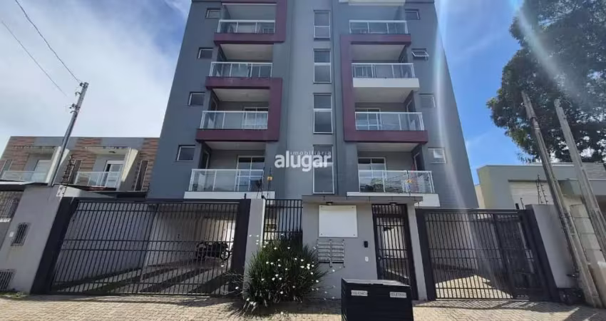 Apartamento com 2 quartos para alugar na Rua Heleno Henrique Marcon, São Luiz, Caxias do Sul
