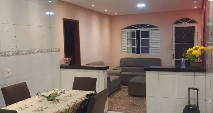Casa com 4 quartos à venda no Flamengo (Justinópolis), Ribeirão das Neves 