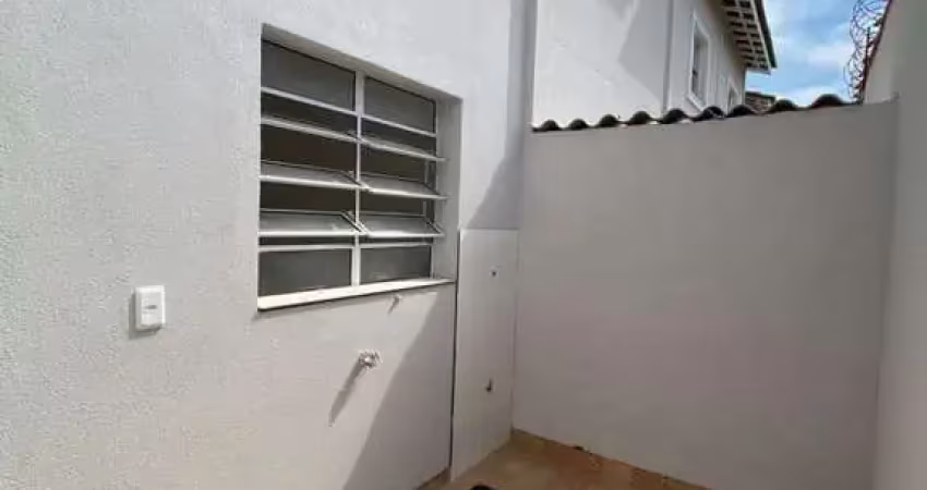 Sobrado para Venda em Itaquaquecetuba, Residencial Jasmim, 2 dormitórios, 2 banheiros, 3 vagas