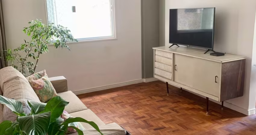 Apartamento 01 dormitório na quadra da praia Boqueirão em Santos