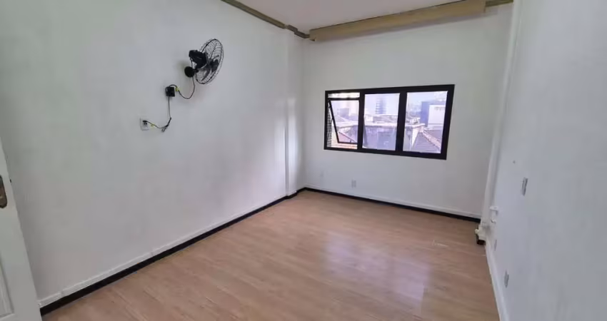 Sala comercial para alugar na Rua Amador Bueno, Centro, Santos
