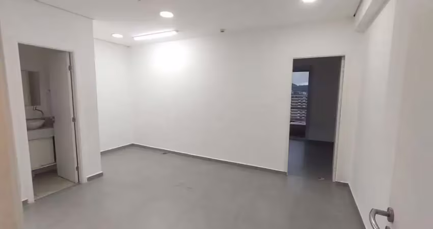 Sala comercial para alugar na Avenida Senador Feijó, Vila Mathias, Santos