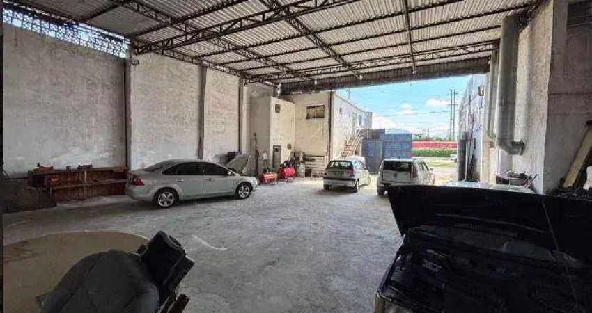 Barracão / Galpão / Depósito para alugar na Avenida Martins Fontes, Saboó, Santos