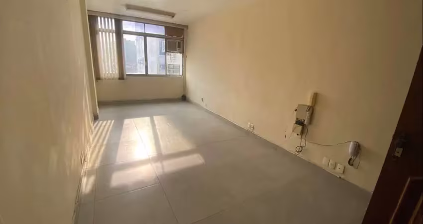 Sala comercial para alugar na Rua Martin Afonso, Centro, Santos