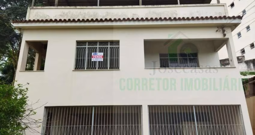 Casa Duplex para Venda em Itaboraí, Centro, 3 dormitórios, 2 banheiros, 3 vagas
