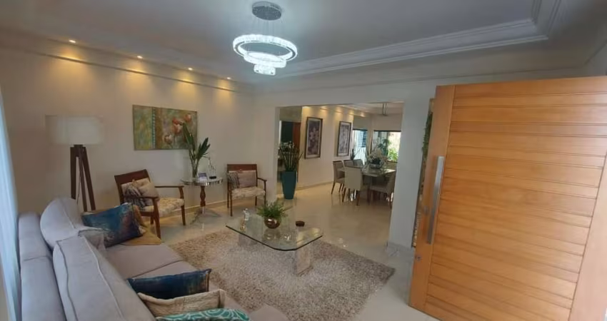 Casa para Venda em Uberlândia, Vigilato Pereira, 4 dormitórios, 2 suítes, 2 banheiros, 4 vagas