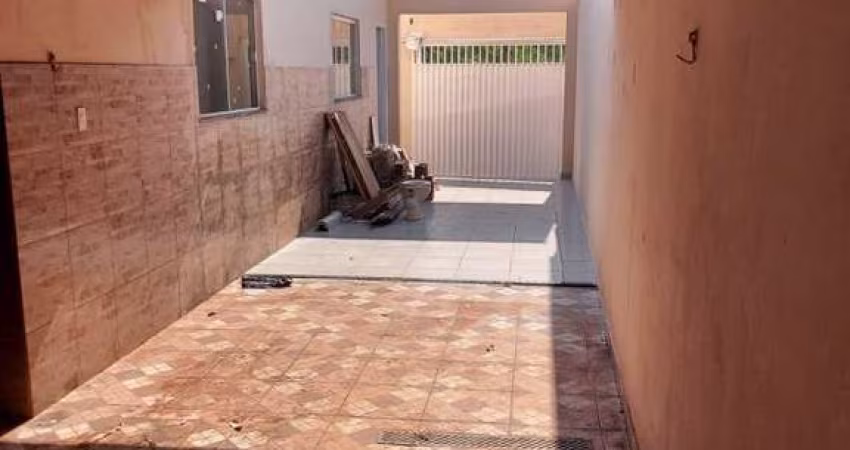 Casa para Venda em Uberlândia, Granada, 3 dormitórios, 1 banheiro, 5 vagas