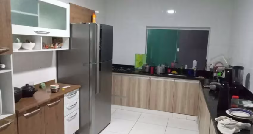 Casa para venda em uberlândia, jardim brasília, 3 dormitórios, 1 suíte, 1 banheiro, 2 vagas