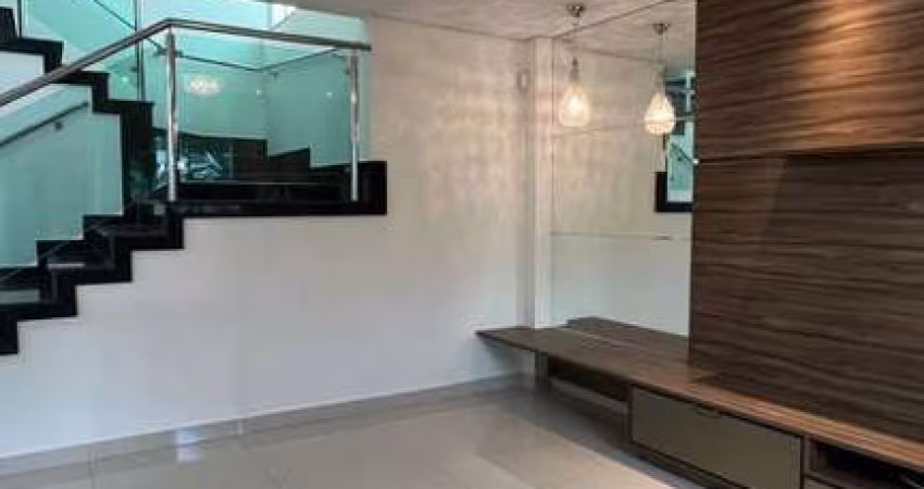 Casa para Venda em Uberlândia, Granada, 5 dormitórios, 4 suítes, 2 banheiros, 4 vagas