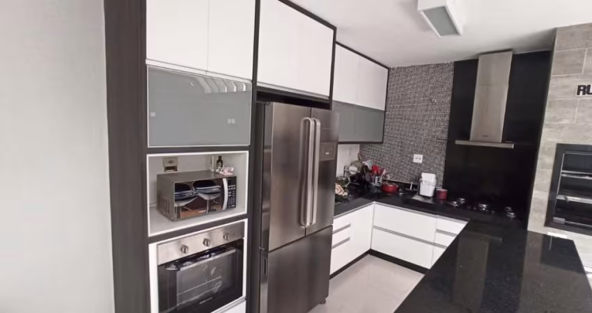 Casa em Condomínio para Venda em Uberlândia, Aclimação, 2 dormitórios, 2 suítes, 1 banheiro, 2 vagas