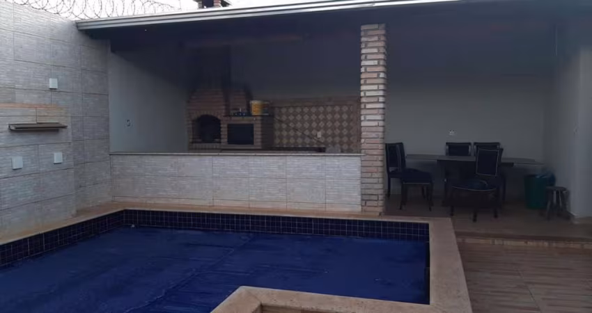 Casa para Venda em Uberlândia, Shopping Park, 2 dormitórios, 1 suíte, 2 banheiros, 3 vagas