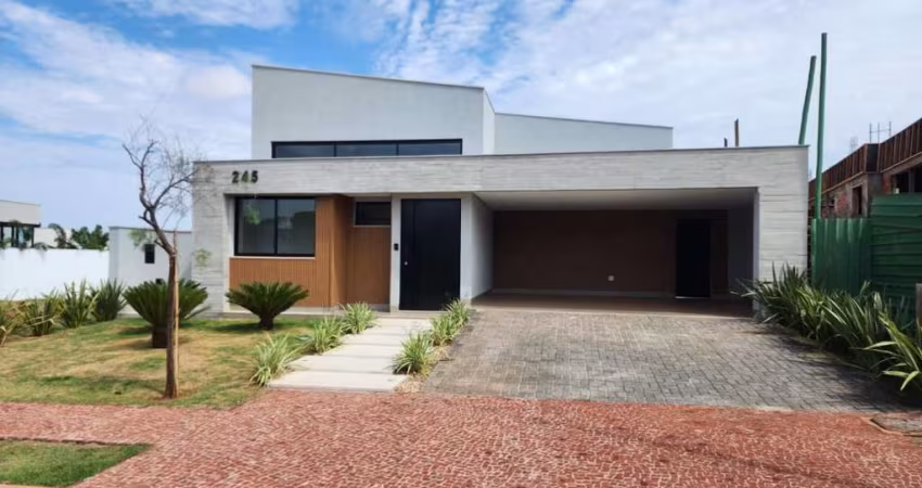 Casa em Condomínio para Venda em Uberlândia, Granja Marileusa, 3 dormitórios, 3 suítes, 2 banheiros, 4 vagas