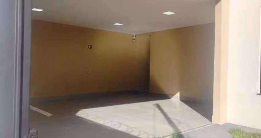 Casa para Venda em Uberlândia, Laranjeiras, 4 dormitórios, 1 suíte, 2 banheiros, 4 vagas