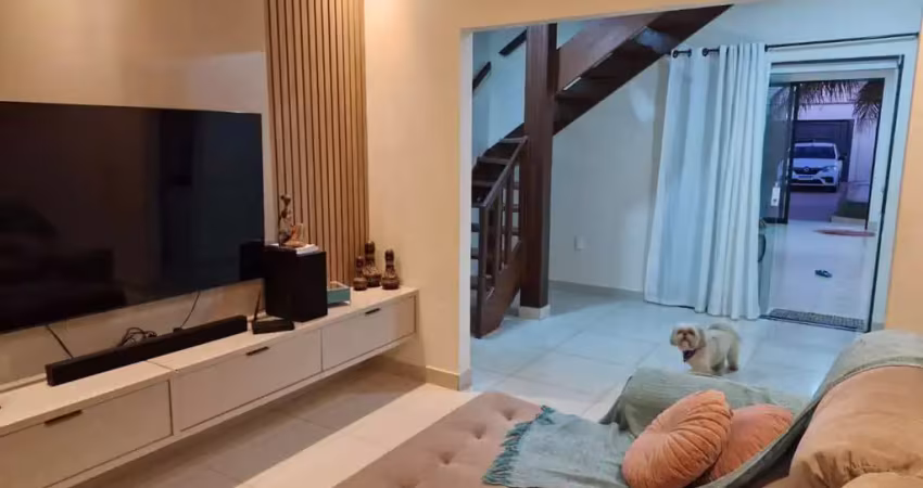 Casa para Venda em Uberlândia, Shopping Park, 3 dormitórios, 1 suíte, 1 banheiro, 6 vagas