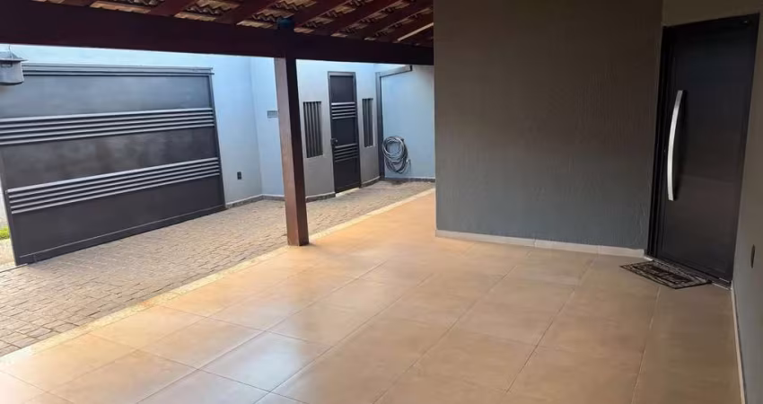 Casa para Venda em Uberlândia, Granada, 3 dormitórios, 1 suíte, 2 banheiros, 2 vagas