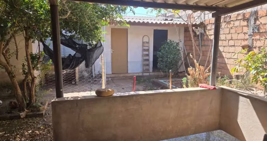 Casa para venda em uberlândia, shopping park, 2 dormitórios, 1 banheiro, 2 vagas