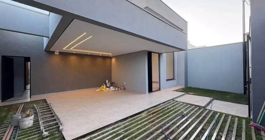Casa para venda em uberlândia, grand ville, 3 dormitórios, 3 suítes, 1 banheiro, 2 vagas