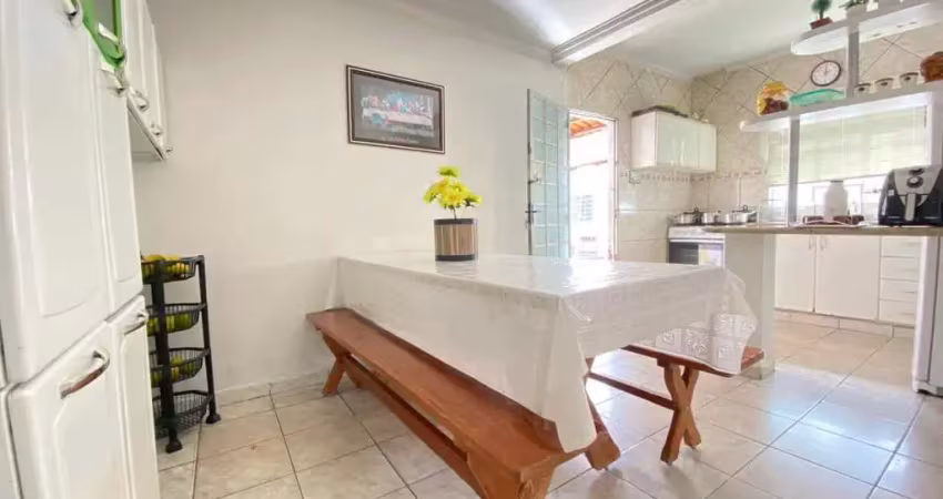 Casa para venda em uberlândia, planalto, 3 dormitórios, 1 suíte, 1 banheiro, 2 vagas
