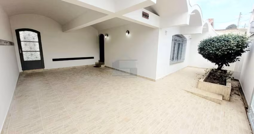 Casa Térrea para Locação em Indaiatuba, Centro, 3 dormitórios, 1 suíte, 3 banheiros, 2 vagas