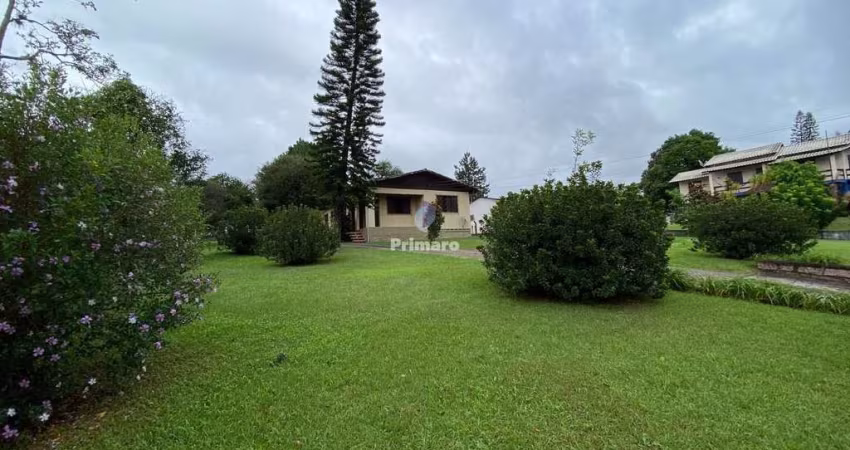 Sítio com casa de 3 quartos 1 súite