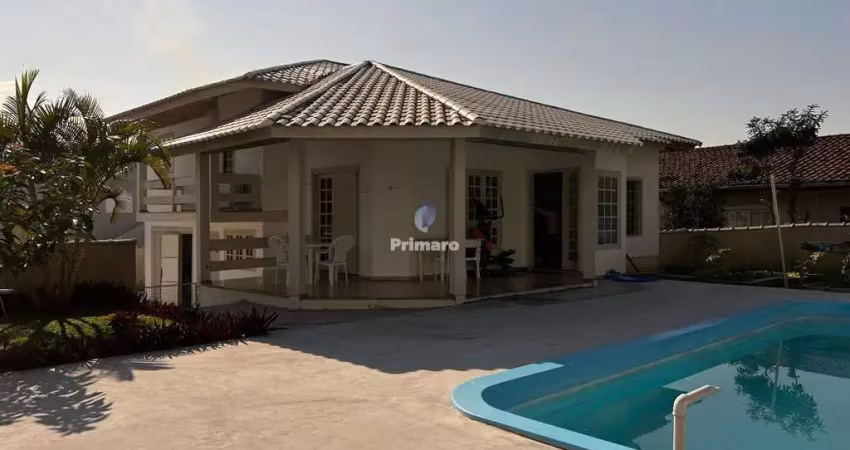 Casa a venda proximo ao centro de criciuma com piscina