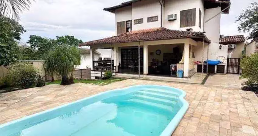 Casa Residencial à venda, Mata Paca, Niterói - CA0040.