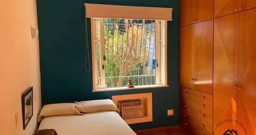 Apartamento Residencial à venda, Cosme Velho, Rio de Janeiro - AP0411.