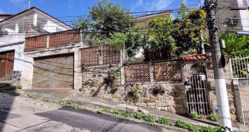 Casa à venda por R$ 745.000,00 - Icaraí - Niterói/RJ