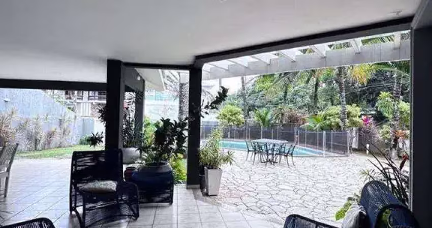 Casa Residencial à venda, Camboinhas, Niterói - CA0204.
