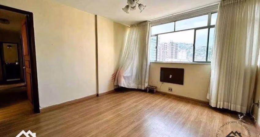 Apartamento de 2 quartos com vaga em Icaraí