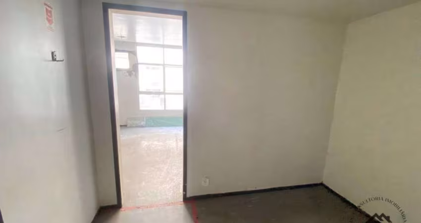 Sala Comercial à venda com 52m² no Centro