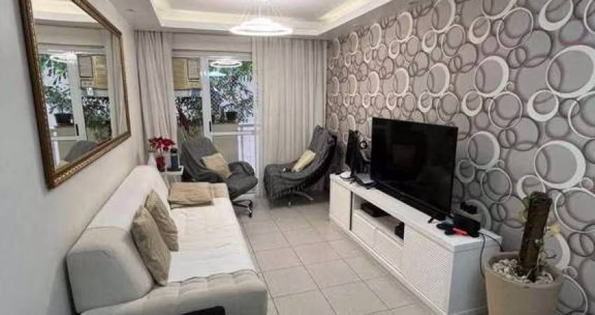 Apartamento com 3 quartos à venda no Catete, Rio de Janeiro.