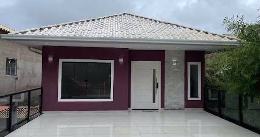 Maravilhosa Casa Alto Padrão em Teresópolis - Conforto e Elegância!