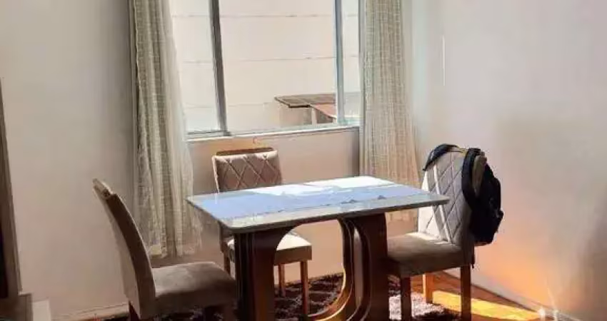 Apartamento com 2 quartos e vaga em Icaraí