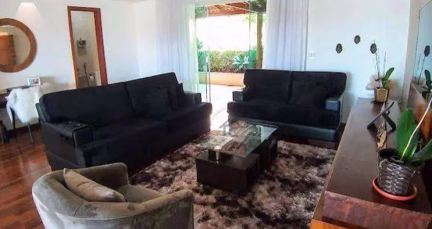 Casa com 3 dormitórios à venda, 390 m² por R$ 890.000 - Grama - Juiz de Fora/MG