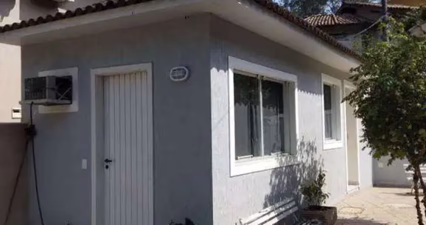 Casa com 3 dormitórios à venda, 320 m² por R$ 1.150.000,00 - Vargem Grande - Rio de Janeiro/RJ